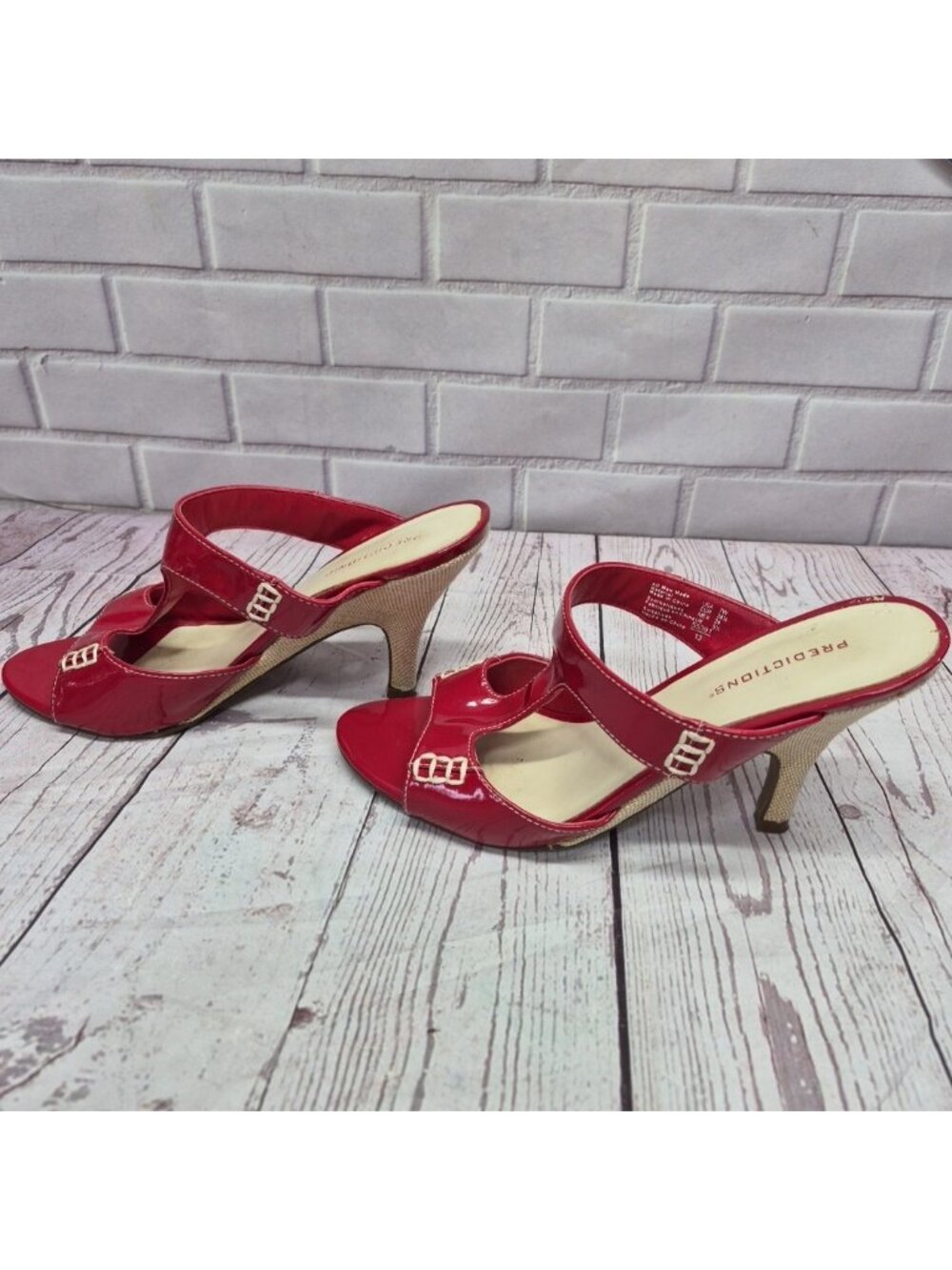 Women’s 7w Predictions Shiny Red Patent Open Toe 3" Heels - Picture 3 of 8